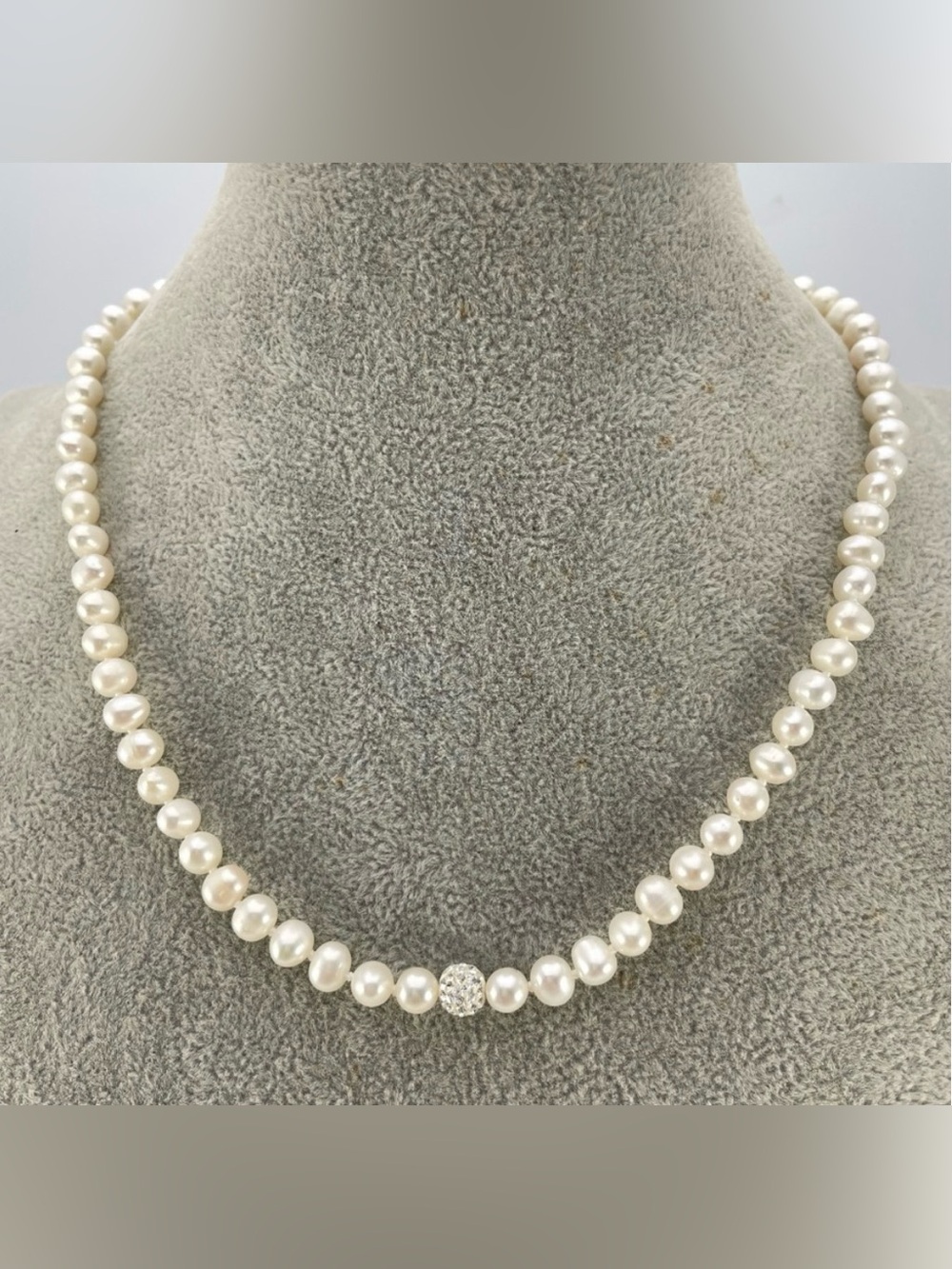 Elegant Fresh Water Pearl Necklace with Silver Accent 925 Sterling Clasp